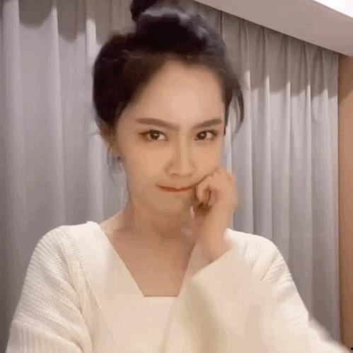 娱乐圈吃瓜张新成,揭秘明星背后的故事
